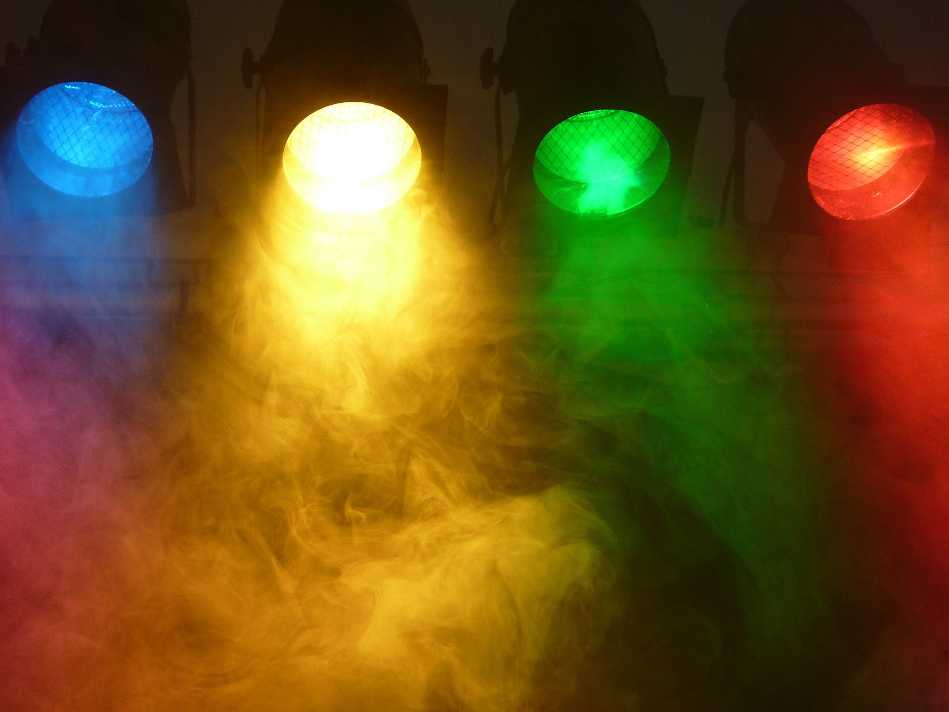 headlights-802633_1920